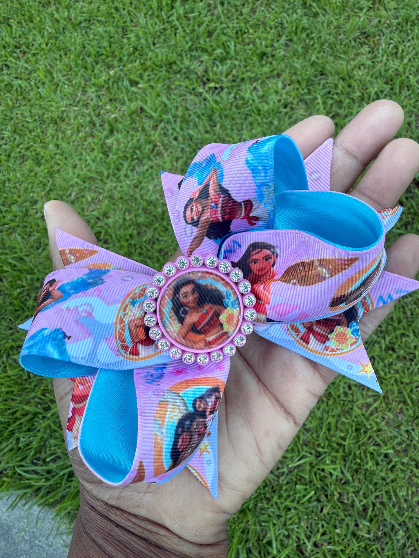 Moana Tutu Outfit, Moana Birthday tutu outfit, 2 Layer Ribbon Trimmed Moana tutu set with matching sneakers and socks.