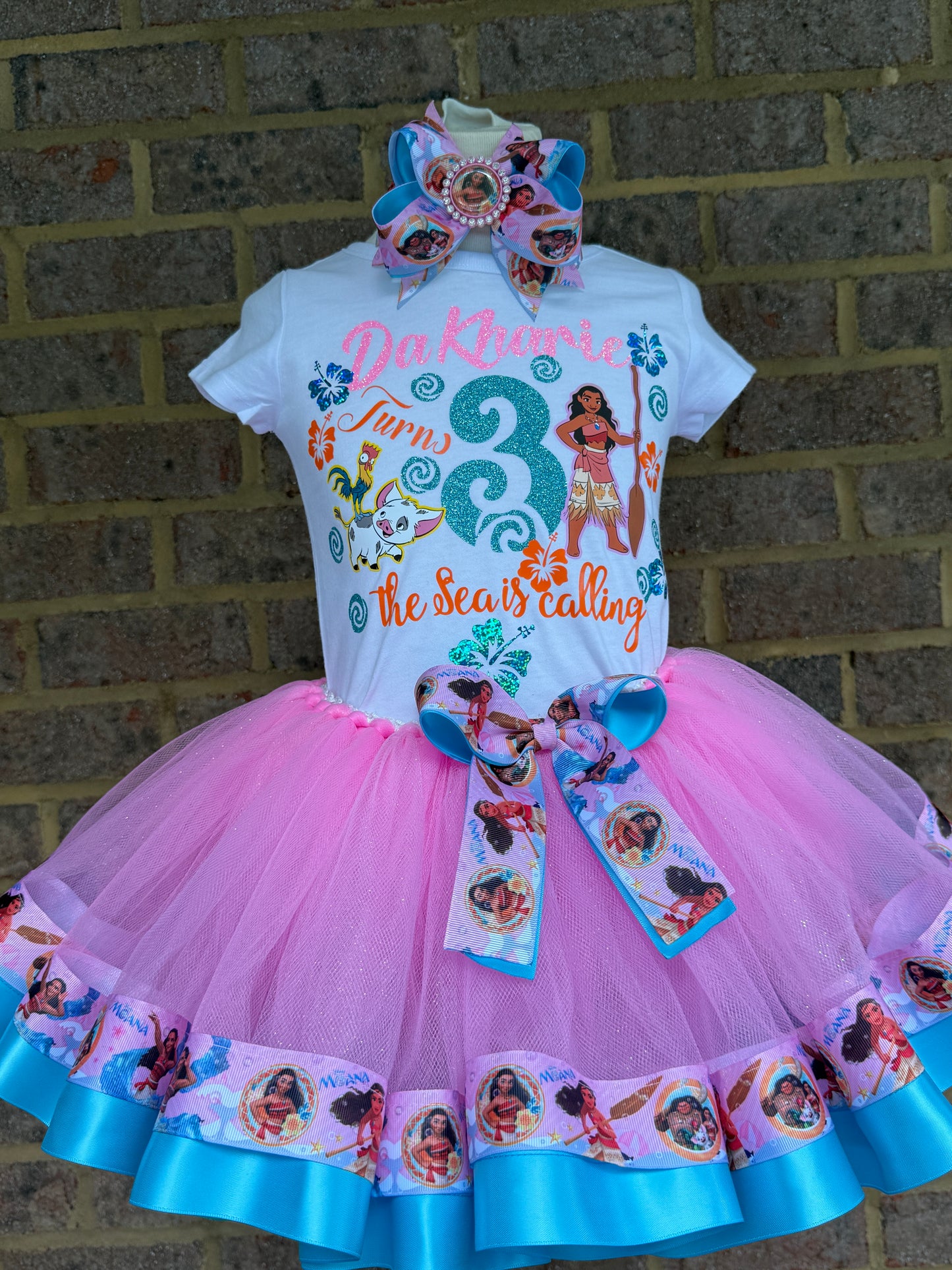 Moana Tutu Outfit, Moana Birthday tutu outfit, 2 Layer Ribbon Trimmed Moana tutu set with matching sneakers and socks.