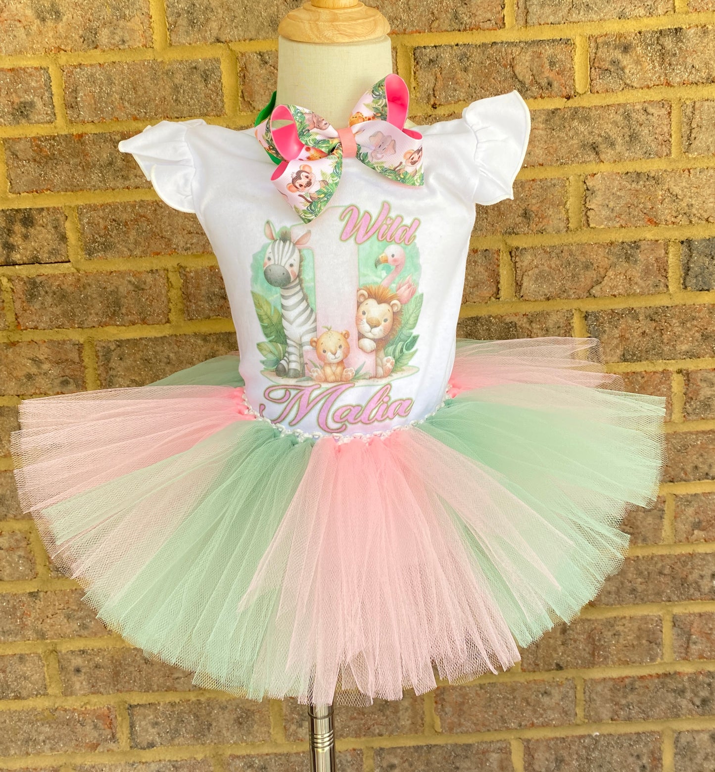 Tutu outfit (NO ribbon tutu)