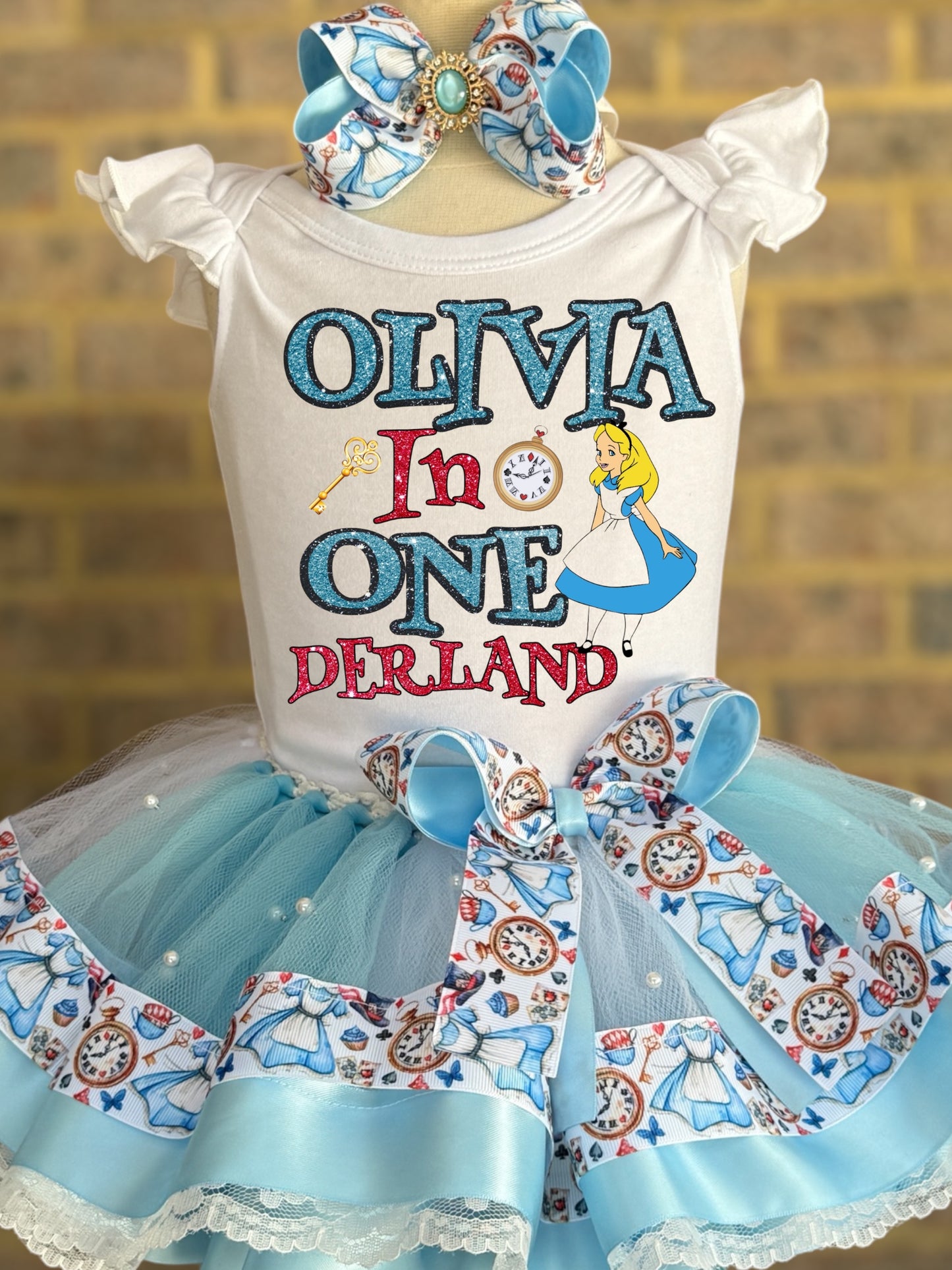 Alice in wonderland tutu outfit Alice in wonderland Birthday outfit Alice in wonderland tutu set