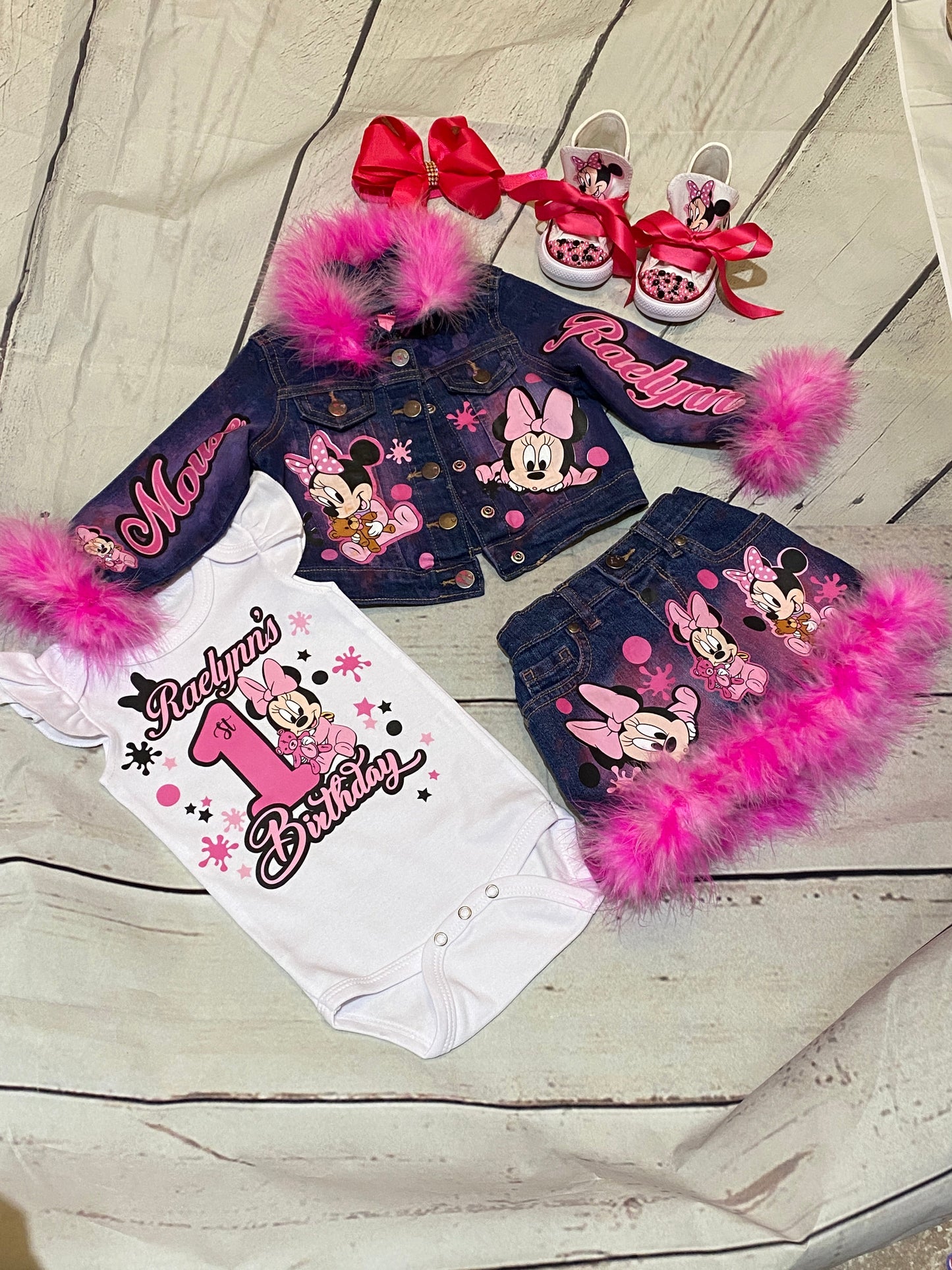 Minnie Jeans Outfit with Matching shoes and Bows Minnie Outfit 3