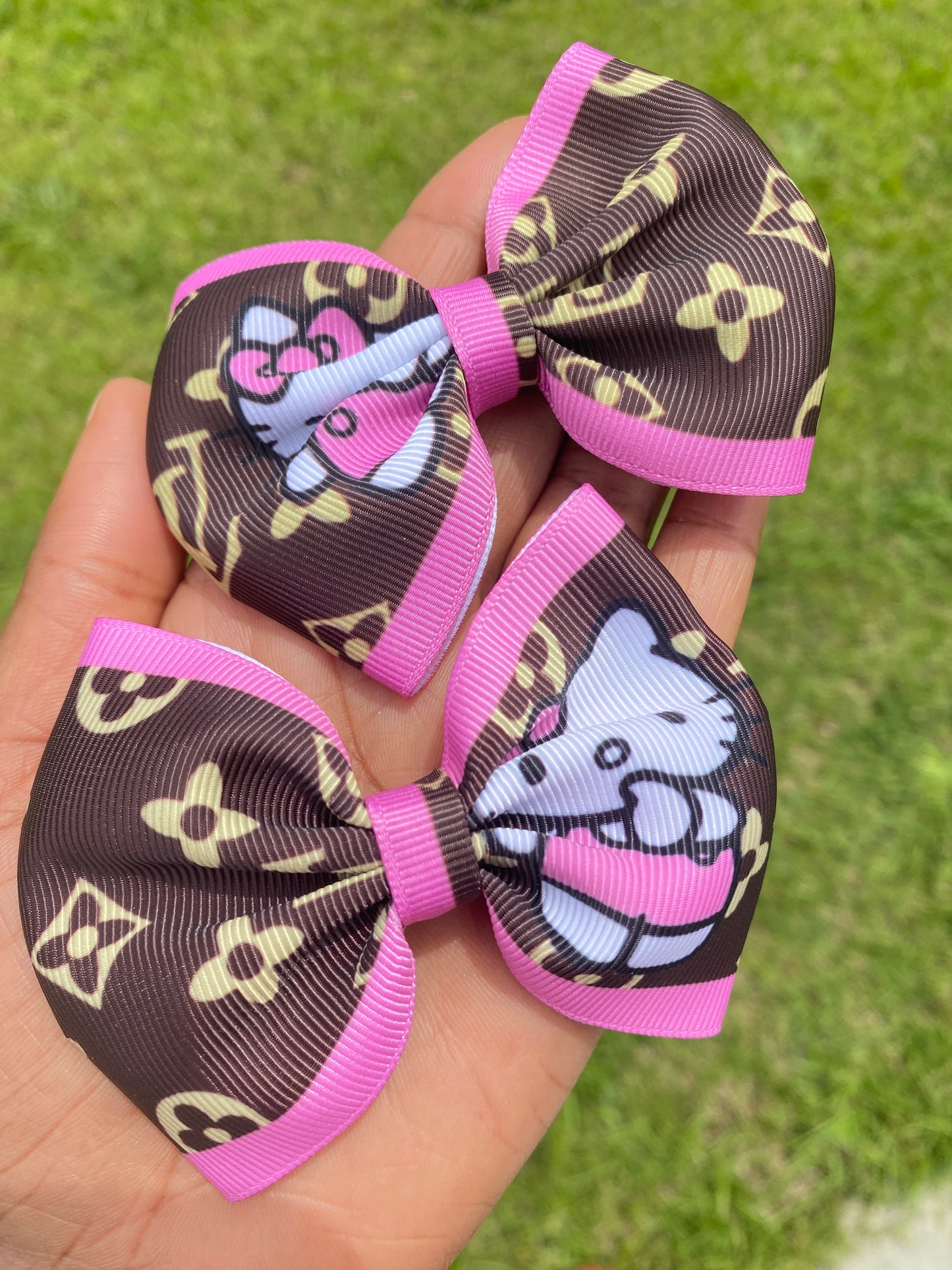 Hair clips