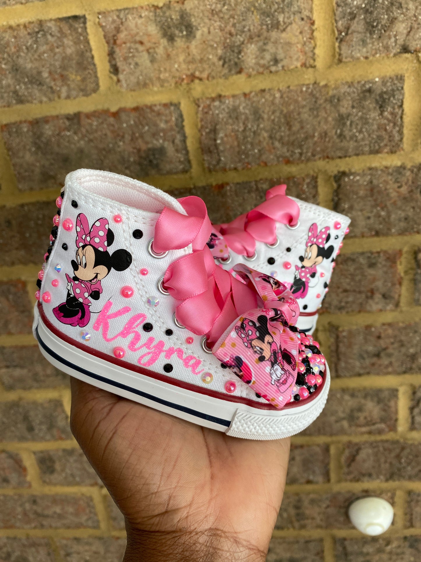Minnie Mouse Jeans Outfit with Matching shoes and Bows