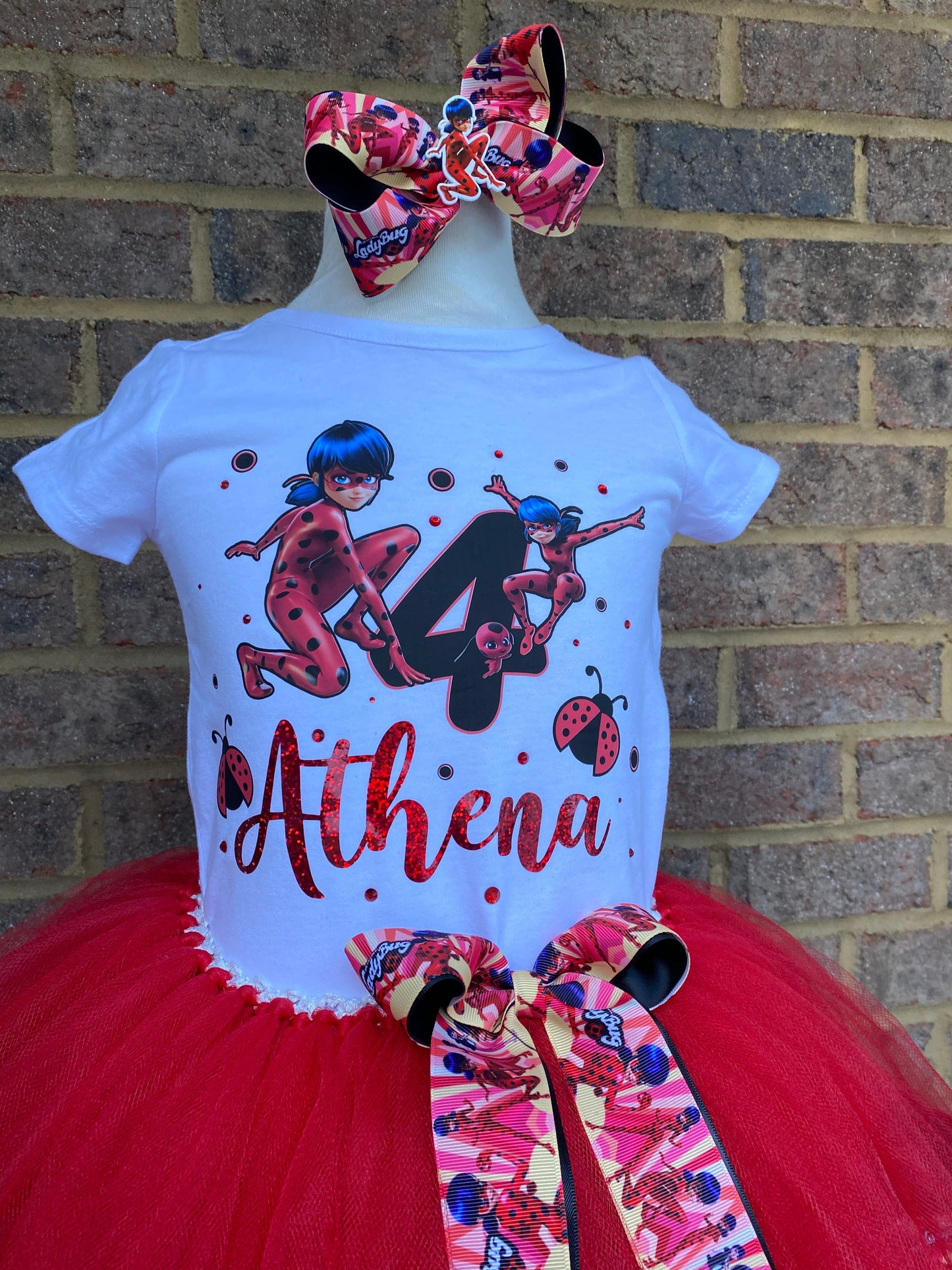 Miraculous Ladybug Tutu outfit with matching Hair Bow. Tutu3