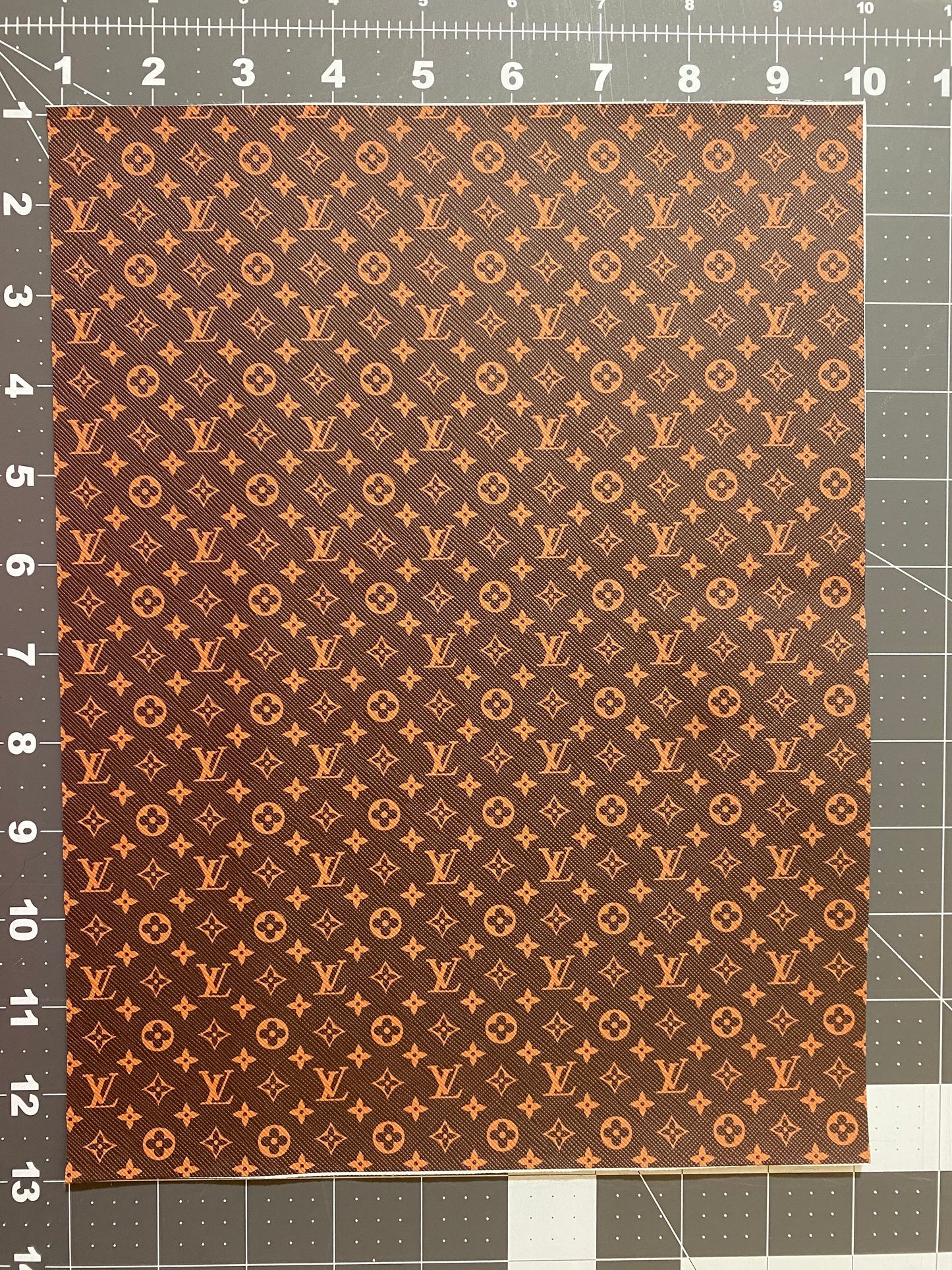 Faux Leather 10*13 Lv (April New)