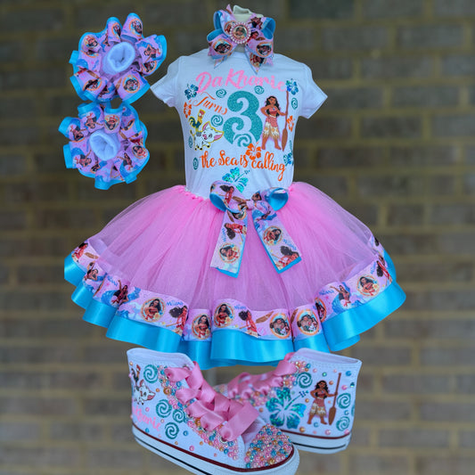 Moana Tutu Outfit, Moana Birthday tutu outfit, 2 Layer Ribbon Trimmed Moana tutu set with matching sneakers and socks.