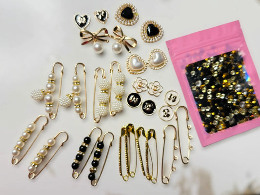 31 Piece Junk Sock Decoration