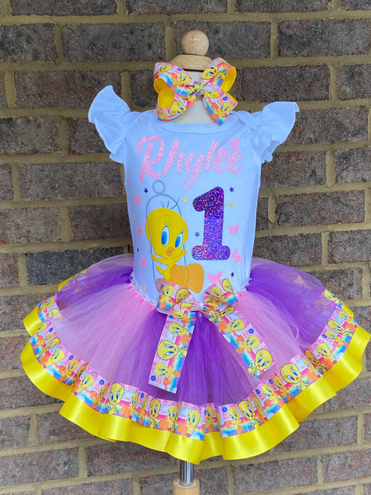 Tweety Bird Tutu outfit (1 Layer Ribbon Trimmed tutu) Tweety4